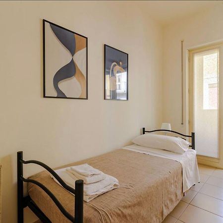 Indipendence Home Brindisi Buitenkant foto