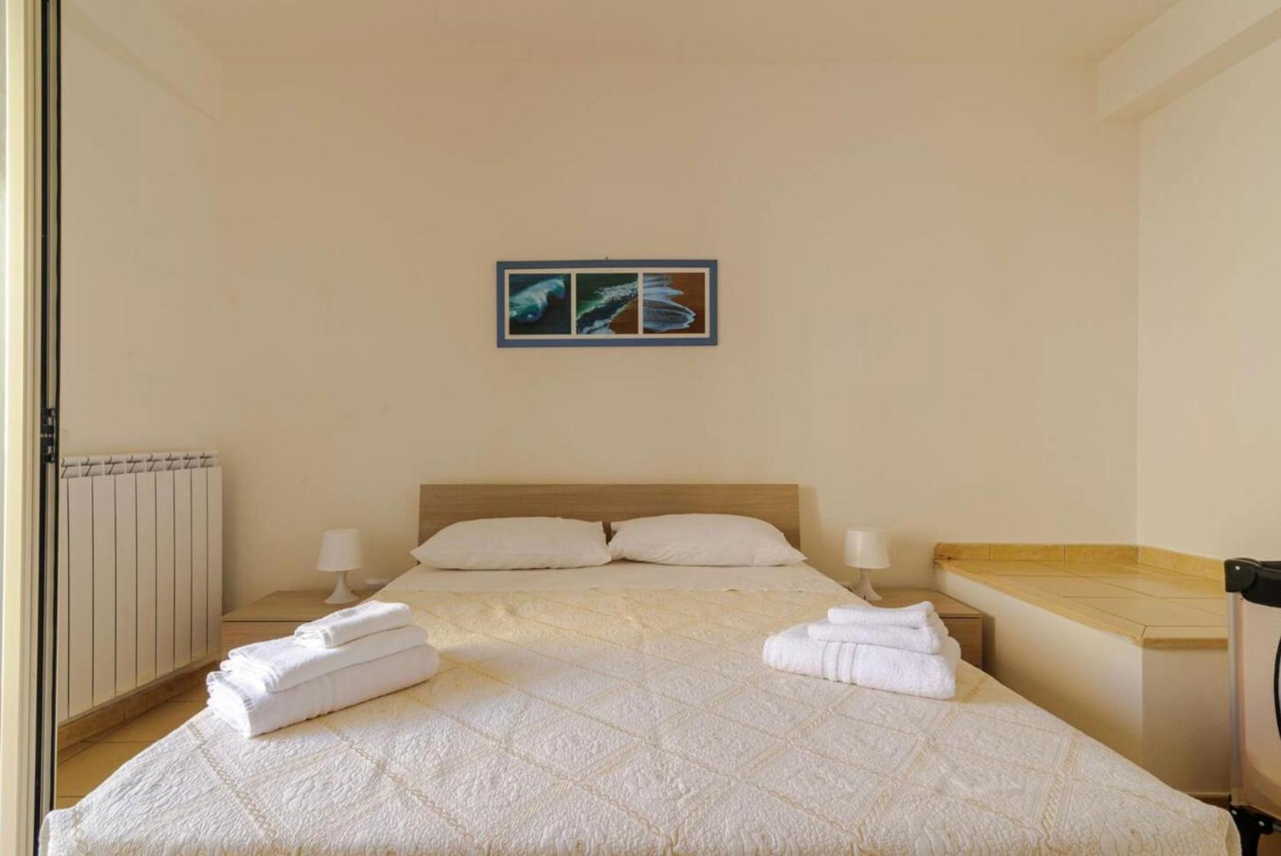Indipendence Home Brindisi Buitenkant foto